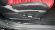 MG HS 1.5 T-GDI Trophy 5dr DCT Petrol Hatchback